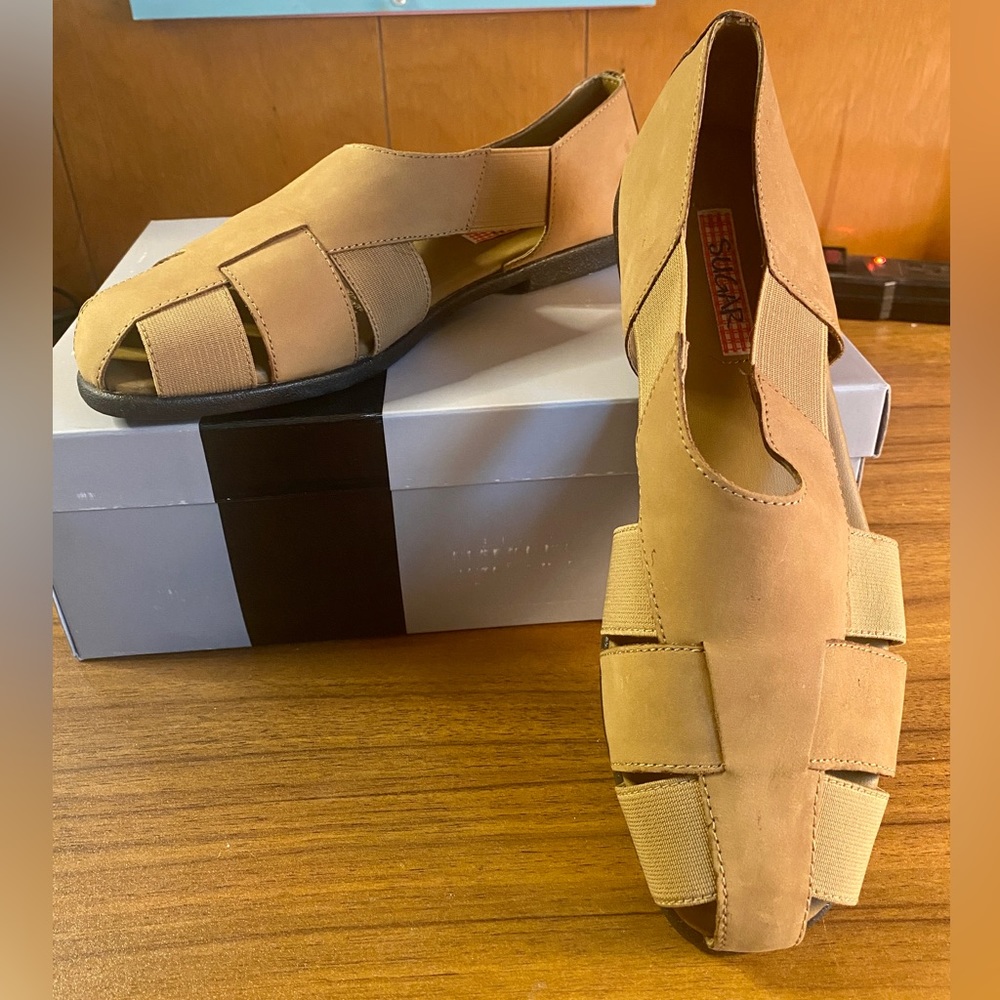 Sugar Marcie Vintage Soft Leather Closed Toe Sandals - Tan (Size 9)